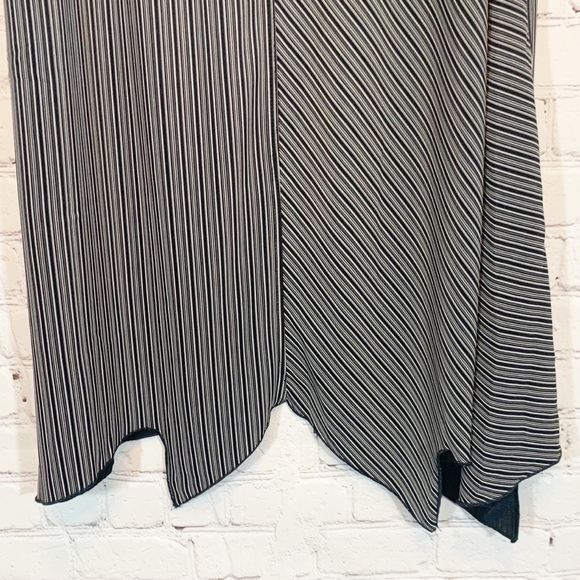 Deux Mille gray black striped skirt uneven hem line - Picture 5 of 7